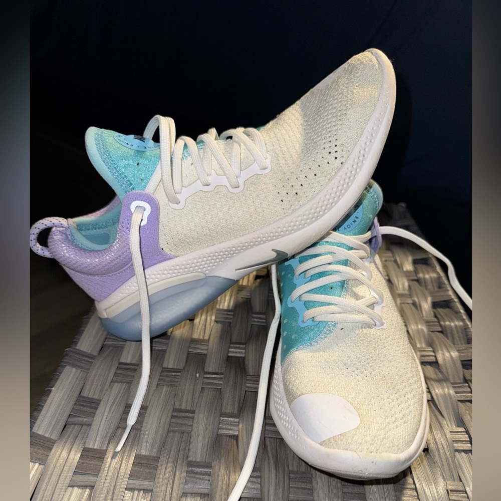 Nike Joyride RunWomen's White and Purple Athletic Shoes